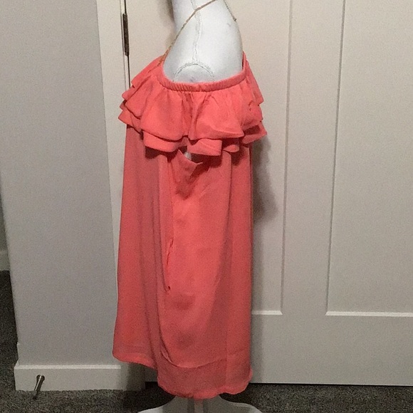 NWT Racheal Size S Coral Off The Shoulder Dress! - Picture 3 of 9
